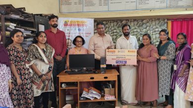 Donation of a desktop computer to the Block Resource Centre